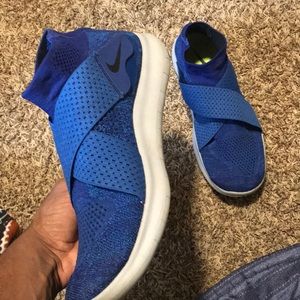 Blue nike shoes